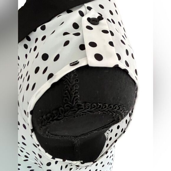 𝅺Forever 21 sleeveless button front polka dot top, size S. - Picture 4 of 7